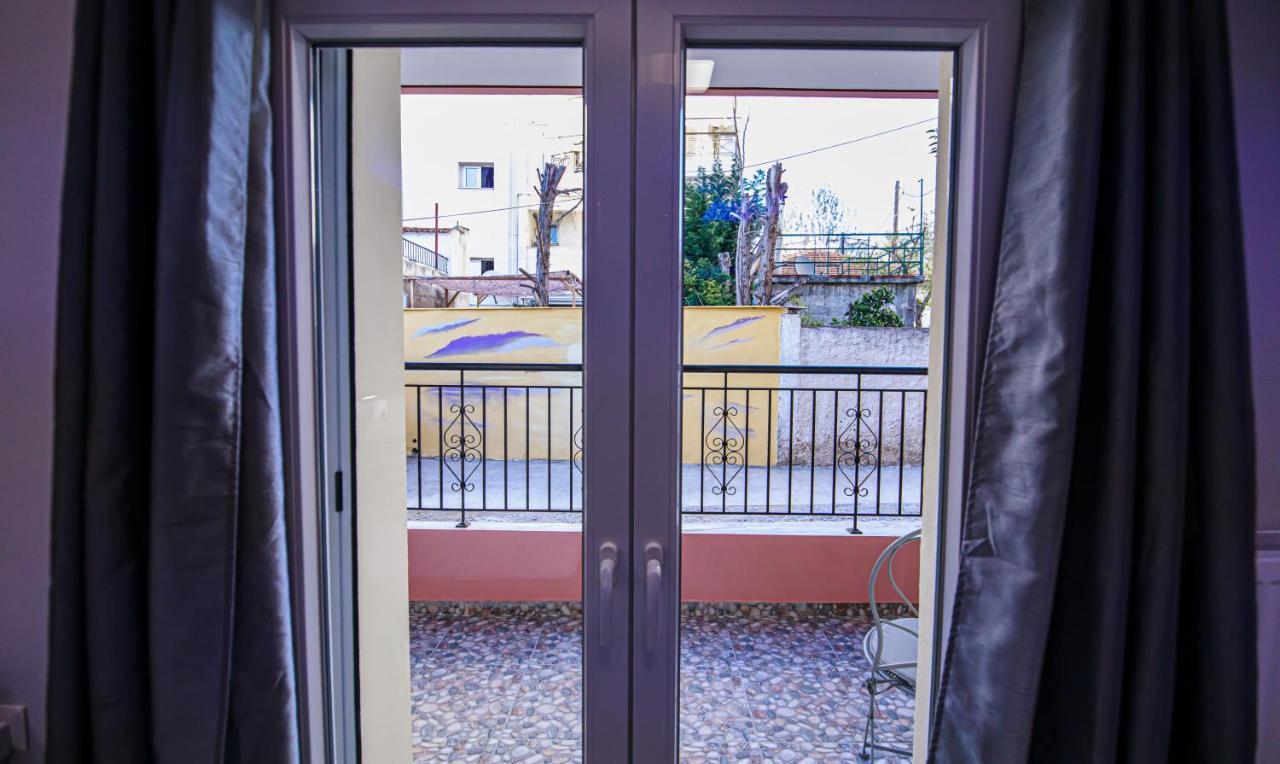 Helena'S Studio Volos Esterno foto